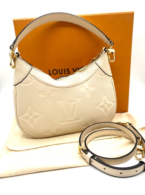 Elegant Ivory Bagatelle Hobo Bag by Louis Vuitton