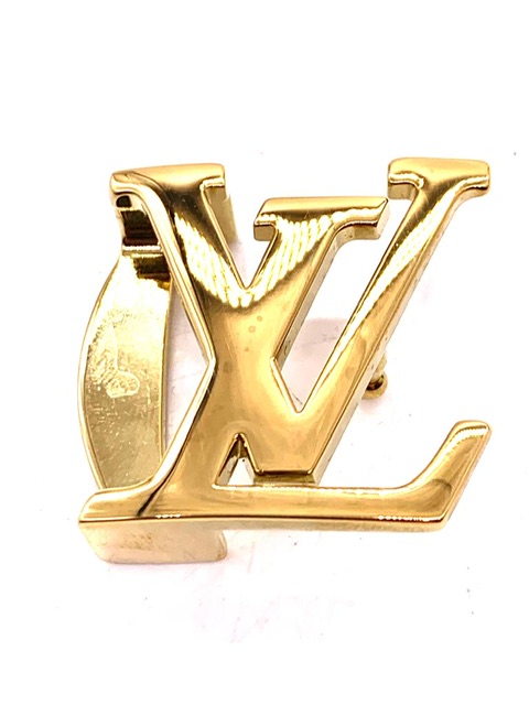 V961 Cinturón Louis Vuitton nunca usado. Hebilla dorada. 120cms de largo.  $700 *no/original*